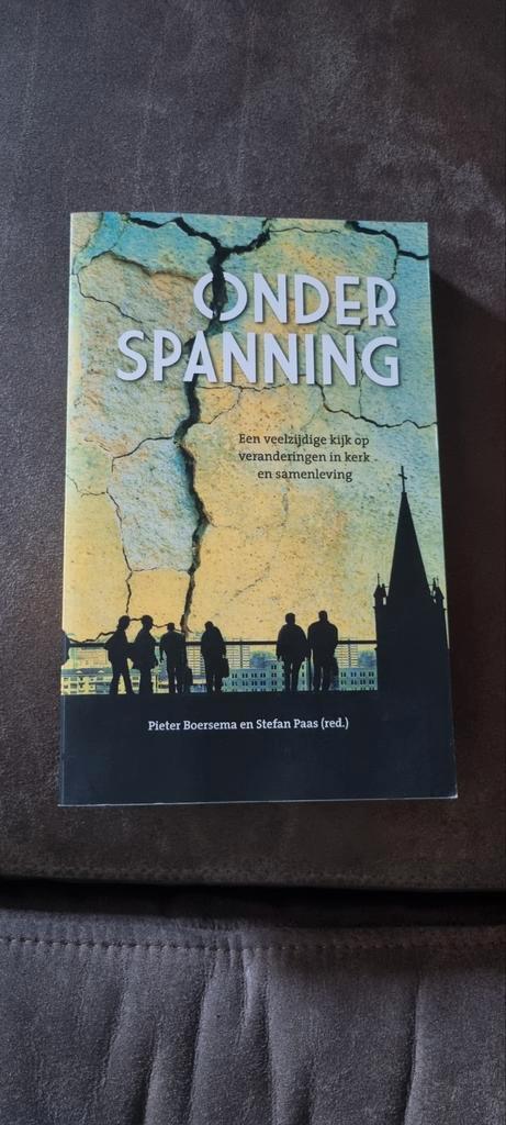Pieter Boersema - Onder spanning, Boeken, Godsdienst en Theologie, Zo goed als nieuw, Ophalen of Verzenden