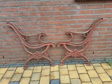Gietijzeren Bank Zijkanten - DIY Project beschikbaar voor biedingen