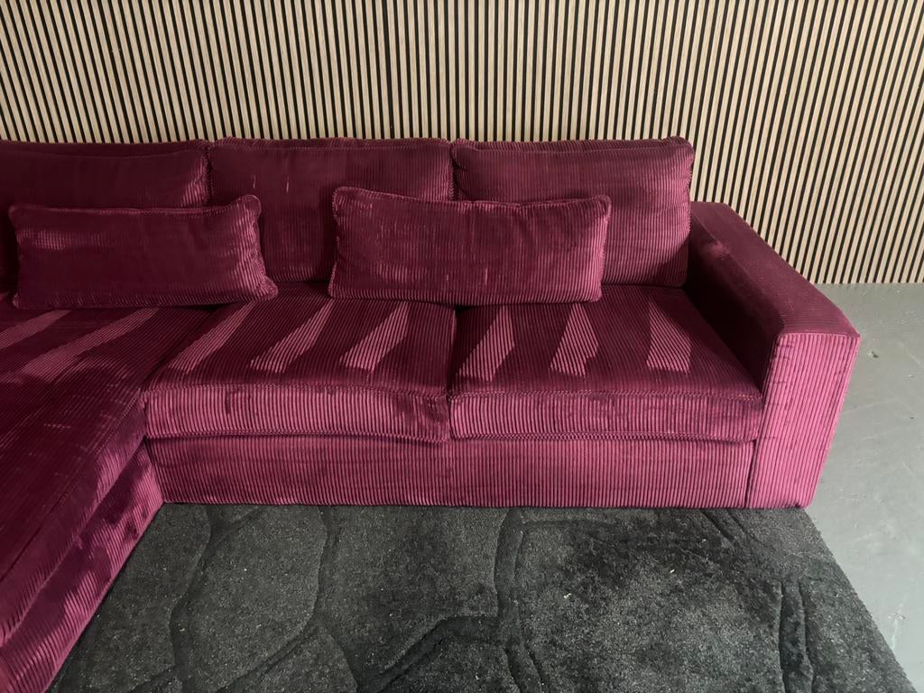 GRATIS LEVERING Ribstof Loungebank Paars 295x175 GEREINIGD, Huis en Inrichting, Banken | Bankstellen, 250 tot 300 cm, Hoekbank