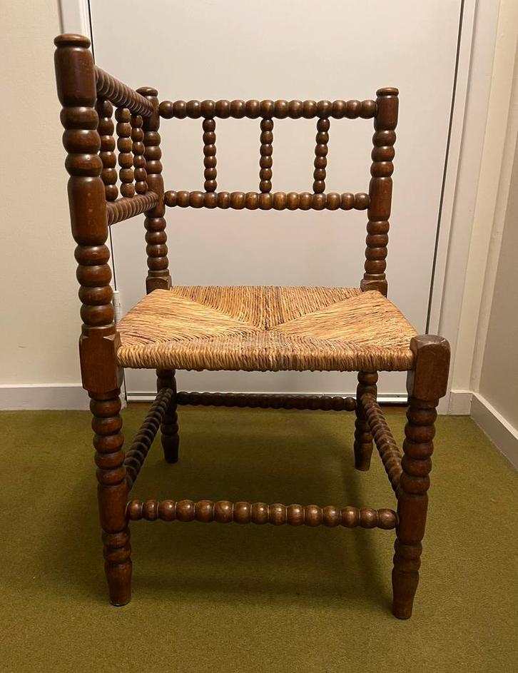 Antiek donker eiken brei-hal-hoekstoel met leuning, Antiek en Kunst, Antiek | Meubels | Stoelen en Banken, Ophalen