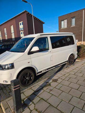 Volkswagen transporter camper wit.