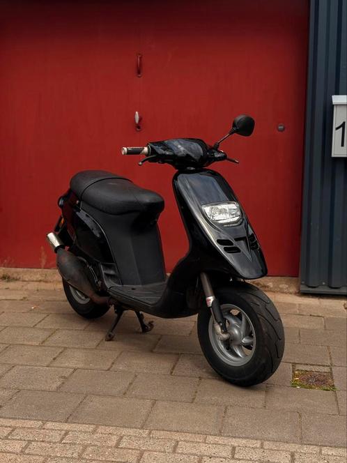 70cc Piaggio gilera typhoon snor 2t, Fietsen en Brommers, Scooters | Piaggio, Gebruikt, Overige modellen, Maximaal 25 km/u, Tweetakt