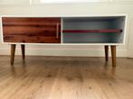 TV meubel trendy, houtkleur met wit, Huis en Inrichting, Kasten | Ladekasten, Ophalen, Gebruikt, 100 tot 150 cm, 1 of 2 laden