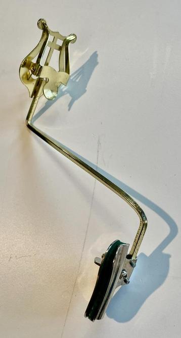 Muziek standaard harpje  beker montageTrombone beschikbaar voor biedingen