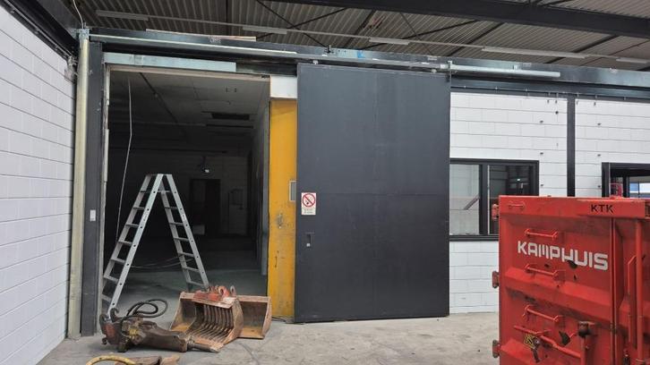 Grote schuifdeur garagedeur deur 228,5 x 355 cm ( 290 ), Doe-het-zelf en Verbouw, Deuren en Horren, Gebruikt, Garagedeur, 215 cm of meer