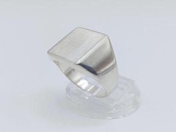 Zilveren heren zegelring, 21 mm beschikbaar voor biedingen