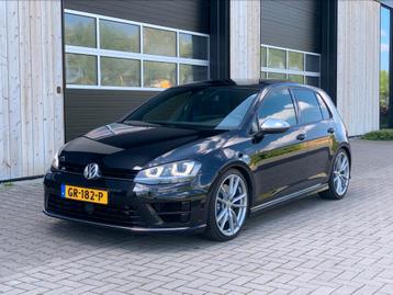 Volkswagen Golf R 2.0 TSI 300PK 4MOTION DSG LEER PANO ALARM beschikbaar voor biedingen