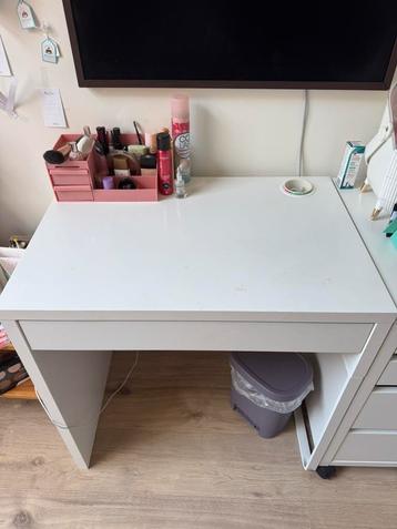 Ikea bureau Micke beschikbaar voor biedingen