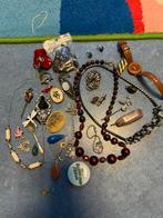 mix of jewelry. price for everything in the photo., Sieraden, Tassen en Uiterlijk, Verzenden, Zo goed als nieuw, Zilver