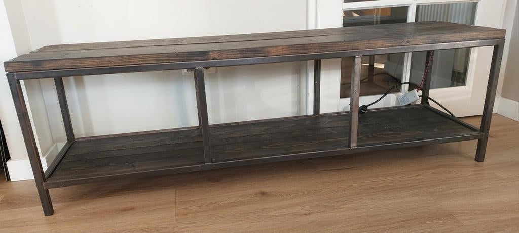 Industriële LP meubel of tv meubel 1.70br/42d/54h   ophalen, Teakhout, 200 cm of meer, Ophalen of Verzenden, Zo goed als nieuw