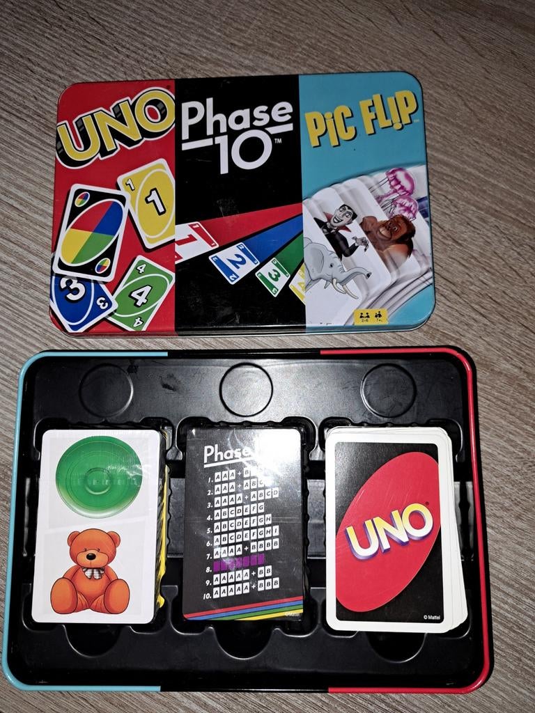 UNO Phase 10 Pic Flip Kaartspel, Hobby en Vrije tijd, Gezelschapsspellen | Bordspellen, Mattel, Ophalen of Verzenden, Zo goed als nieuw