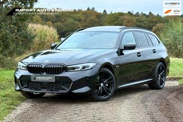 BMW 3-serie Touring 330e xDrive M sport Pano ACC Camera 19 i beschikbaar voor biedingen