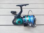 Zeemolen shakespeare alpha 570 met beugel, Watersport en Boten, Hengelsport | Zeevissen, Ophalen of Verzenden, Gebruikt, Molen