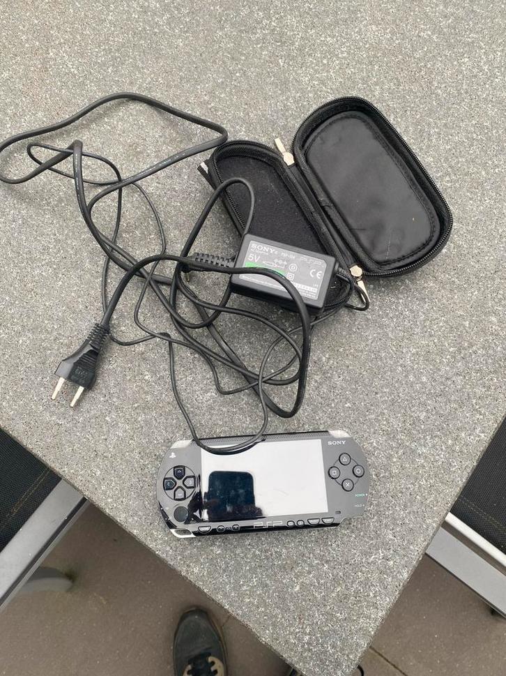 Sony PSP - Zwart, Spelcomputers en Games, Spelcomputers | Sony PSP, Gebruikt, PSP, Zwart, Ophalen of Verzenden