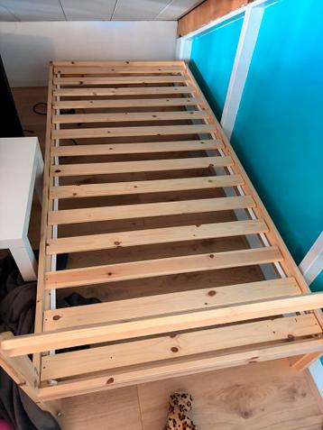 IKEA Neiden Bedframe 90x200 + Lattenbodem - afbeelding 1