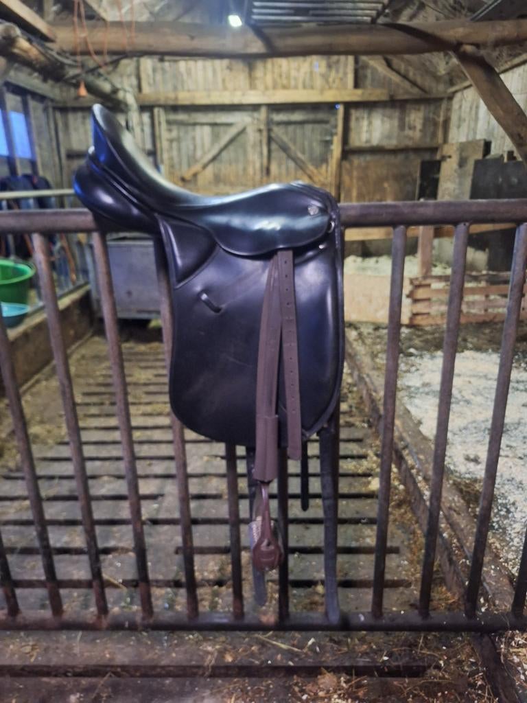 18inch kieffer dressuur zadel tekoop, Dieren en Toebehoren, Ophalen, Zo goed als nieuw, Dressuur