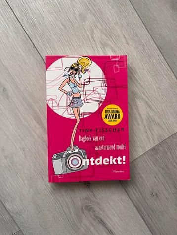 Ontdekt! - Dagboek van een aanstormend model beschikbaar voor biedingen