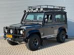Land Rover Defender 90 Td5 Tomb Raider/ Gerestaureerd, Euro 2, Zwart, 2495 cc, 122 pk