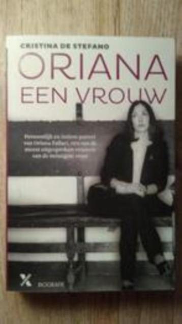 Oriana een vrouw - Cristina de Stefano beschikbaar voor biedingen