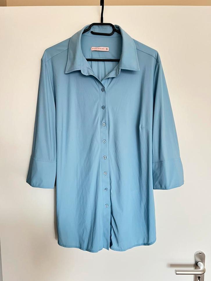 Studio anneloes poppy cuff blouse XXL lichtblauw, Kleding | Dames, Blouses en Tunieken, Zo goed als nieuw, Maat 46/48 (XL) of groter