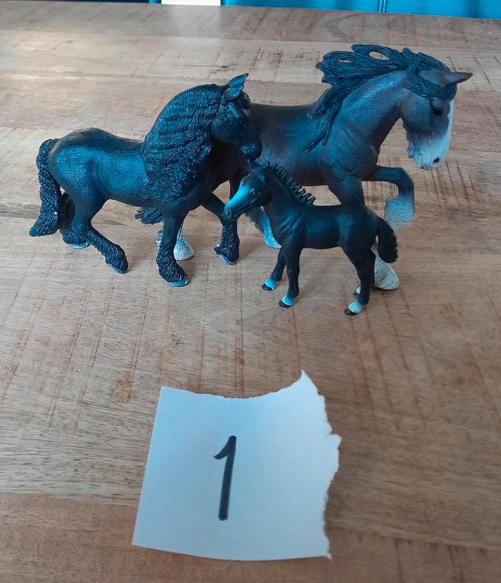 Schleich paarden acht stuks, Verzamelen, Dierenverzamelingen, Zo goed als nieuw, Beeldje of Figuurtje, Paard, Ophalen of Verzenden