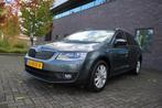 Skoda Octavia Combi 1.0 TSI Greentech Style Business Automaa, Gebruikt, Origineel Nederlands, 630 kg, Zilver of Grijs
