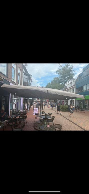 Horeca parasol 4m beschikbaar voor biedingen