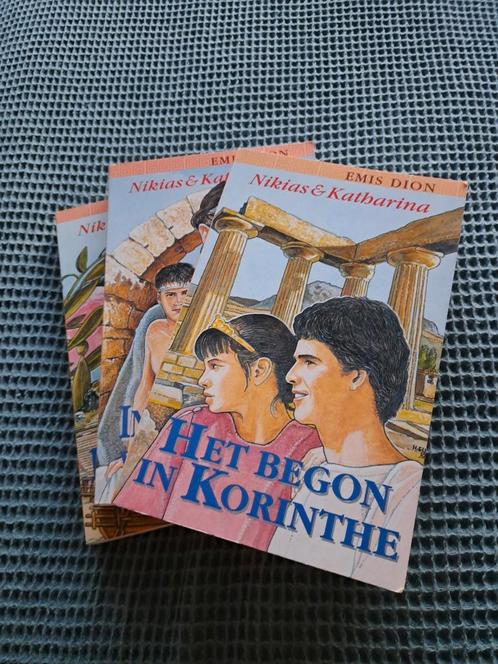 Emis Dion Serie 3 boeken Het begon in Korinthe, Boeken, Historische romans, Gelezen, Ophalen of Verzenden