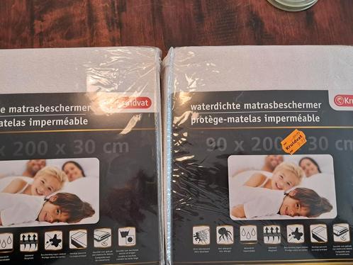 NIEUW in verpakking! Waterdichte matrasbeschermers, Huis en Inrichting, Slaapkamer | Beddengoed, Nieuw, Kussen, Eenpersoons, Blauw