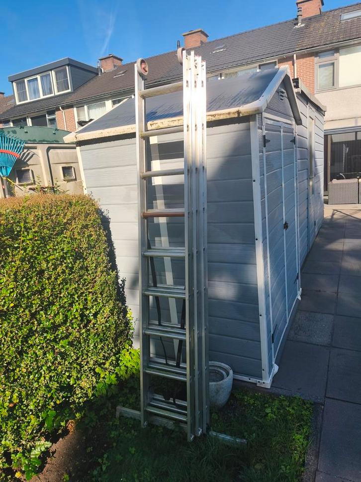 Altrex ladder 3x9 + ladderafhouder, Doe-het-zelf en Verbouw, Ladders en Trappen, Ophalen