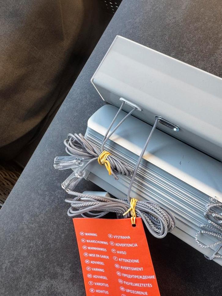 Jaloezien  alu 50 mm  in wit of grijs, Huis en Inrichting, Stoffering | Gordijnen en Lamellen, Nieuw, Wit, Grijs, Ophalen
