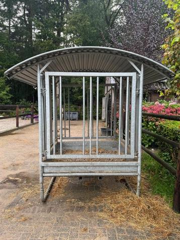 Hooiruif Paarden 1.5x1.5 m Vierkant beschikbaar voor biedingen