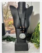 Mooie Zwarte Hoge Buste voor Sieraden Gratis ketting erbij, Ophalen of Verzenden