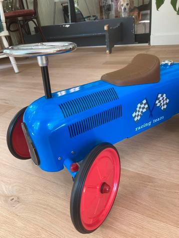 Leuke mooie loopwagen beschikbaar voor biedingen