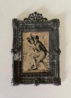 Klein vertind metalen lijstje met nostalgische afbeelding