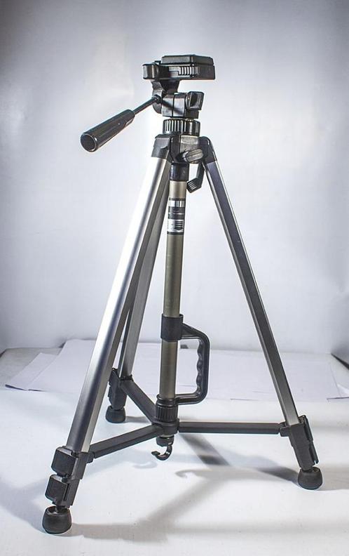 Giotto Statief VT-808, Audio, Tv en Foto, Fotografie | Statieven en Balhoofden, Zo goed als nieuw, Driepoot, 150 tot 175 cm, Met balhoofd