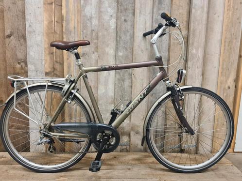 Giant Trekking 24 versn i.z.g.s factuur en garantie 61cmm, Fietsen en Brommers, Fietsen | Heren | Sportfietsen en Toerfietsen