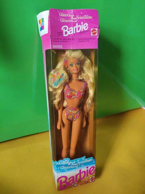 Glitter beach Barbie Doll jaren 90 – met  glittergelflesje, Verzamelen, Poppen, Zo goed als nieuw, Ophalen of Verzenden