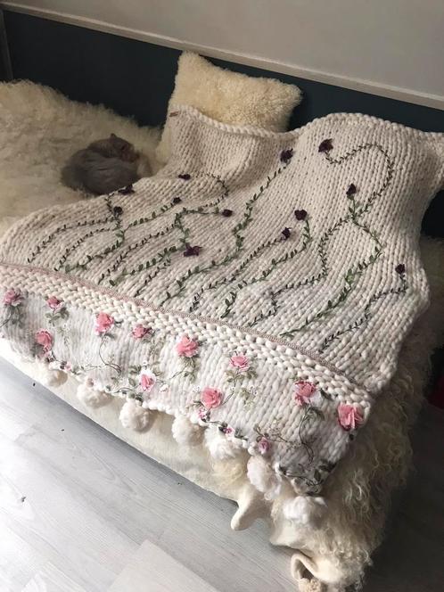 Gebreide plaid, merinowol, romantisch, Huis en Inrichting, Woonaccessoires | Plaids en Woondekens, Nieuw, Ophalen of Verzenden