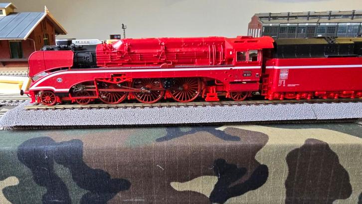 Roco BR 18 201 Met Sound - Exclusief Model!, Hobby en Vrije tijd, Modeltreinen | H0, Zo goed als nieuw, Locomotief, Gelijkstroom