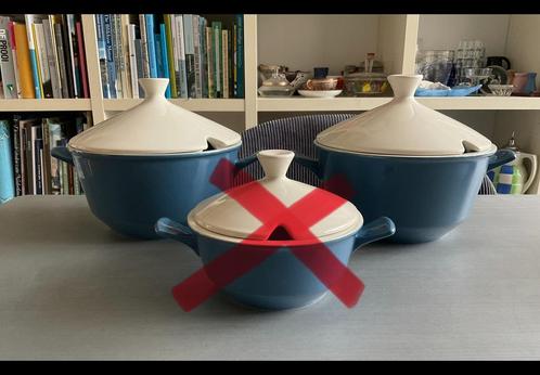 2x Fris Edam Jubilant blauw/wit dekschalen, Antiek en Kunst, Antiek | Servies los, Ophalen of Verzenden