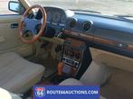 Mercedes-Benz 230CE | 1983 | Route 66 Auctions, Auto's, Overige carrosserieën, Zwart, Mercedes-Benz, Bedrijf