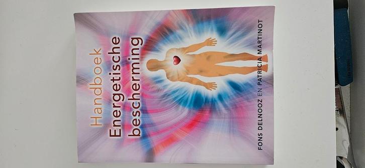 Patricia Martinot - Handboek energetische bescherming, Boeken, Wetenschap, Zo goed als nieuw, Sociale wetenschap, Ophalen
