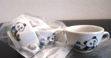 3 kopjes Panda Douwe Egberts. Kinderserviesje. Porselei beschikbaar voor biedingen