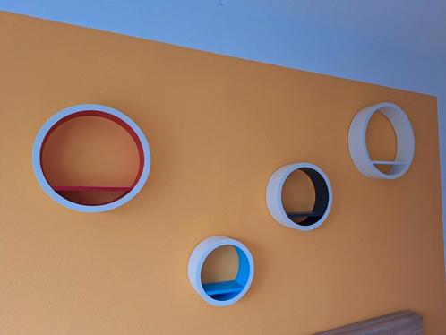 Witte ronde wanddecoratie, Huis en Inrichting, Woonaccessoires | Wanddecoraties, Zo goed als nieuw, Ophalen