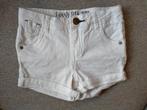 Zgan! Mooie witte shorts / korte broek van Hema. Mt 98/104, Kinderen en Baby's, Kinderkleding | Maat 98, Meisje, Ophalen of Verzenden