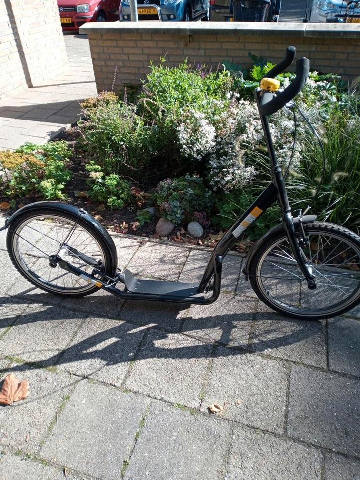 Bike to go 20 inch, Fietsen en Brommers, Steps, Zo goed als nieuw, Gewone step, Ophalen