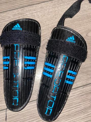 Adidas Scheenbeschermers - Gebruikt beschikbaar voor biedingen
