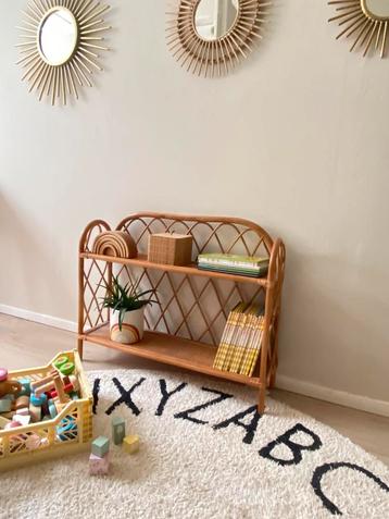 Zara home Rotan rekje beschikbaar voor biedingen