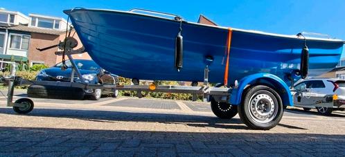 Mooi polyester sloep/boot/vissersboot, Watersport en Boten, Sloepen, Zo goed als nieuw, Tot 10 pk, 3 tot 6 meter, Buitenboordmotor